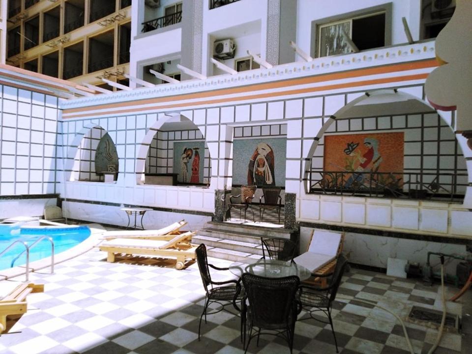 Studio pool view next to the Marina,Sheraton Plaza 320 Hurghada Esterno foto